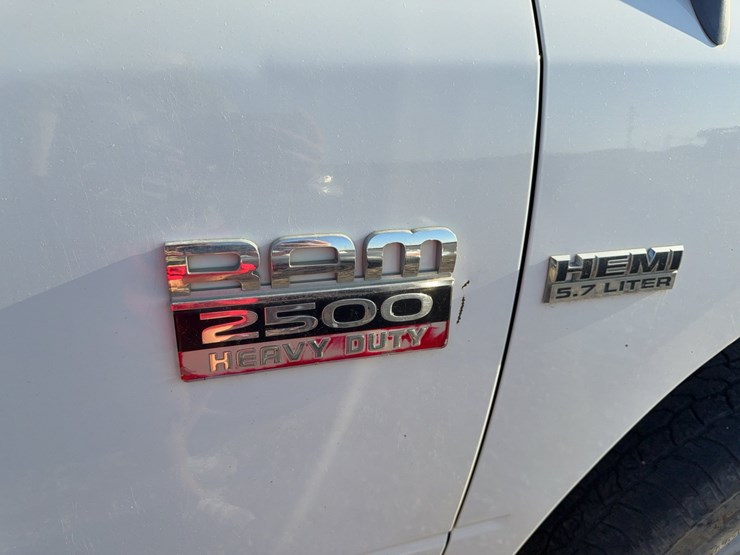 2012-dodge-ram-2500-image-40