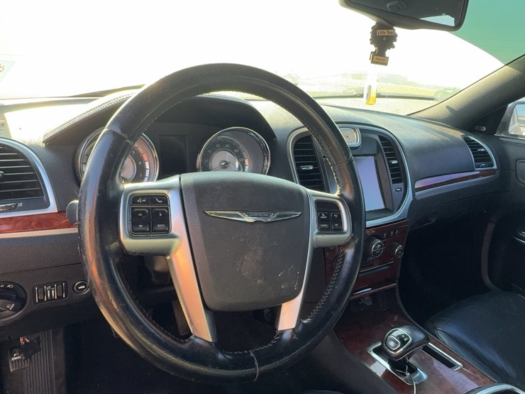 #49682-•-2012-chrysler-300-sedan-2c3ccacg8ch307925-inv#49682-image-57