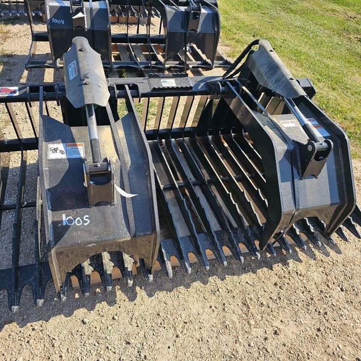 Stout HD 72-3 Rock Grapple Bucket