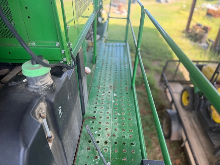 2015-john-deere-cp690-image-111