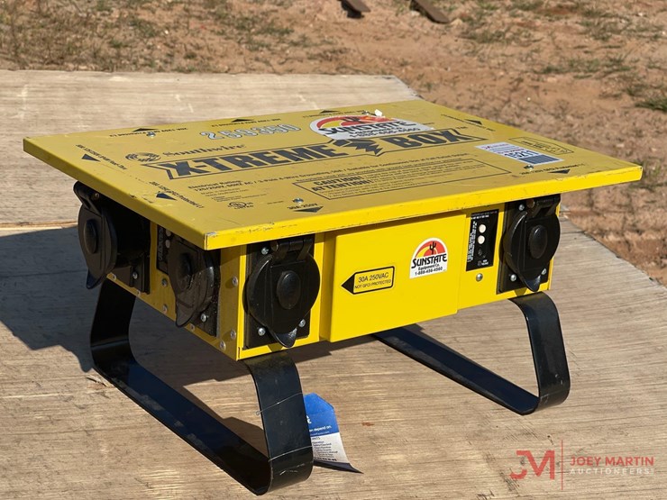 southwire-x-treme-power-distribution-box-image-1
