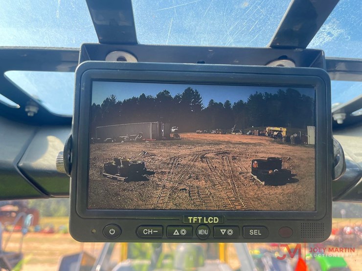 2022-bobcat-t740-image-20