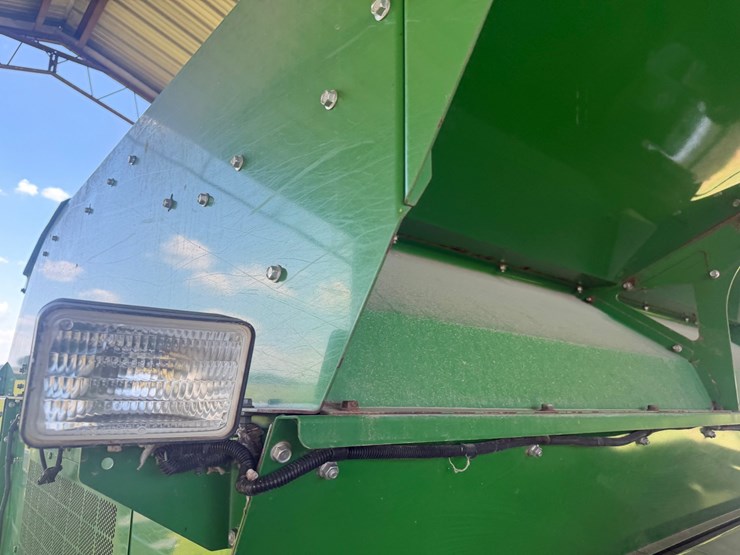 2015-john-deere-cp690-image-122