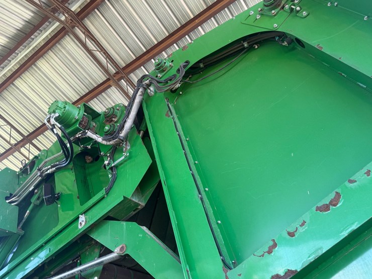 2015-john-deere-cp690-image-39