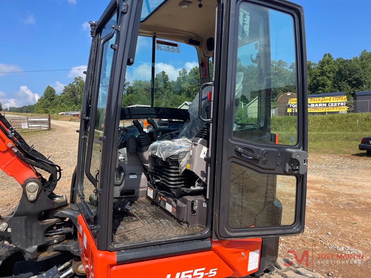 2023-kubota-u55-5-image-19