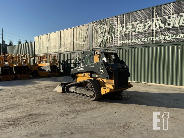 2021-deere-333g-image-2