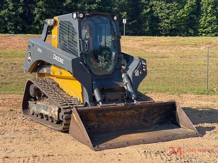 2024-deere-331g-image-1