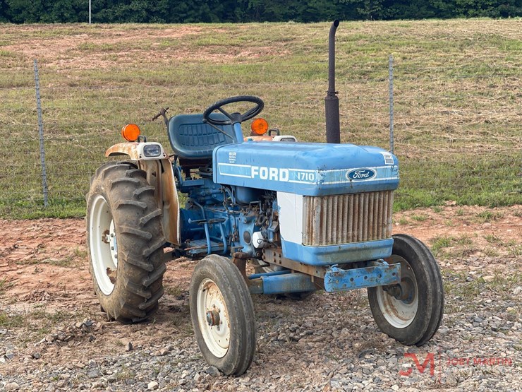 ford-1710-image-1