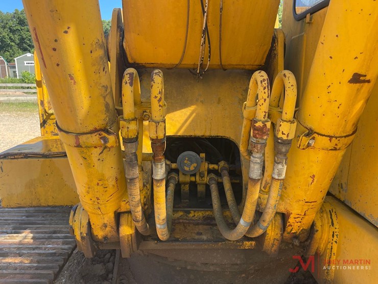 1987-deere-690d-image-18