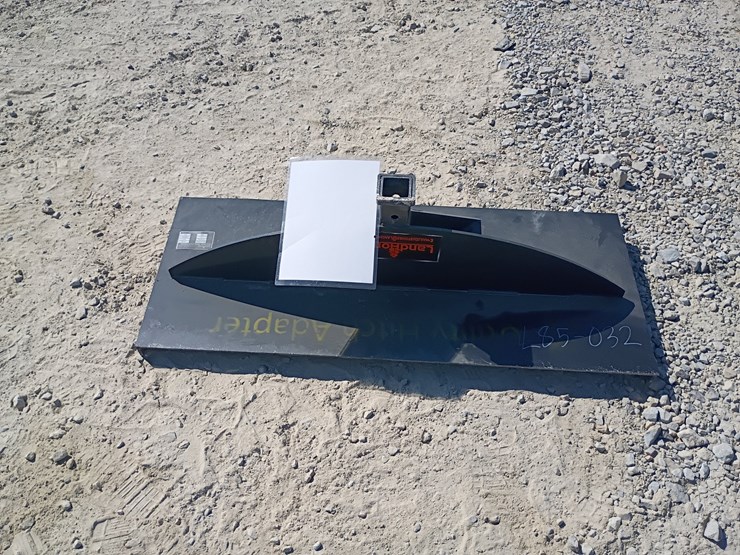 #l85-032-•-landhonor-utility-hitch-adapter-skid-steer-attachment-image-1