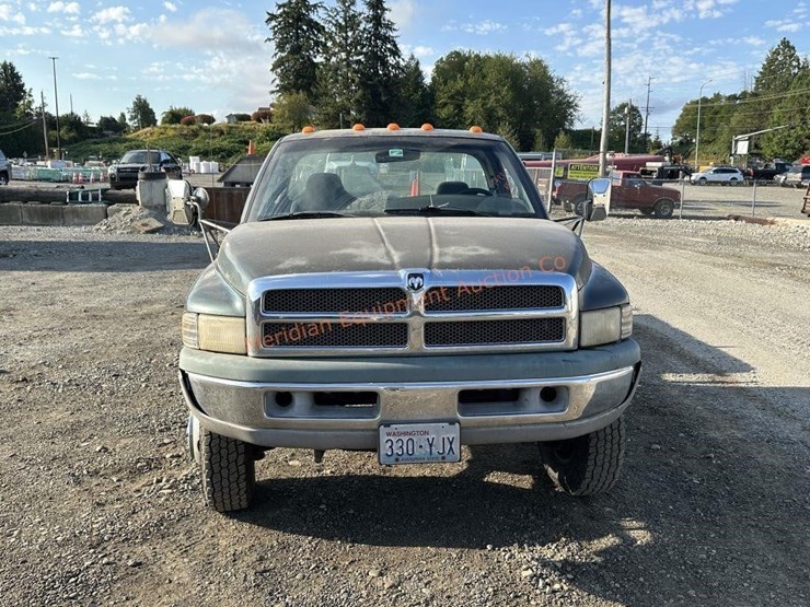 1999-dodge-ram-3500-image-8
