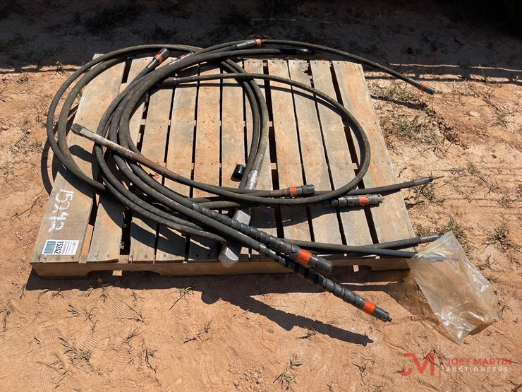 contents-of-pallet-concrete-vibrator-fle-hoses-image-2