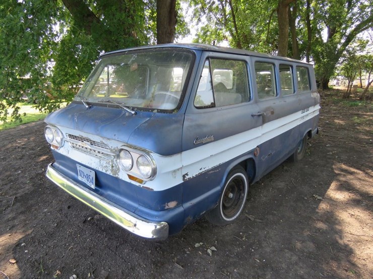 1961-chevrolet-corvair-greenbriar-sports-wagon-image-2