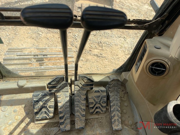2003-caterpillar-320c-image-22