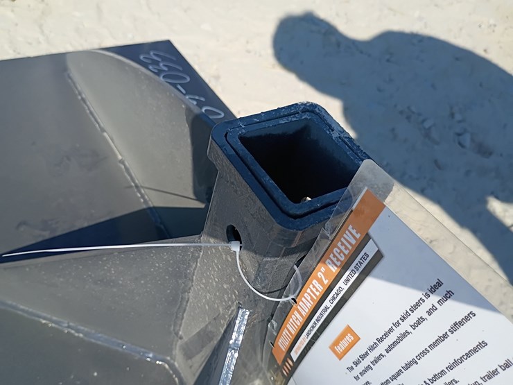 #l85-033-•-landhonor-utility-hitch-adapter-skid-steer-attachment-image-5