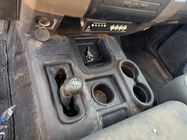 2012-dodge-ram-2500-image-75