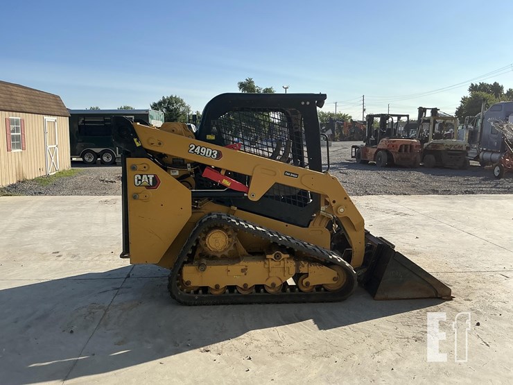 2022-caterpillar-249d3-image-5