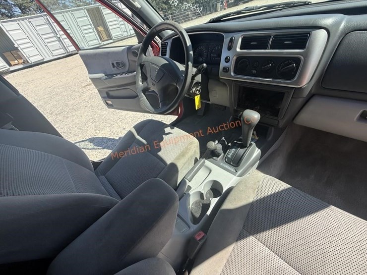 2001-mitsubishi-montero-sport-image-39