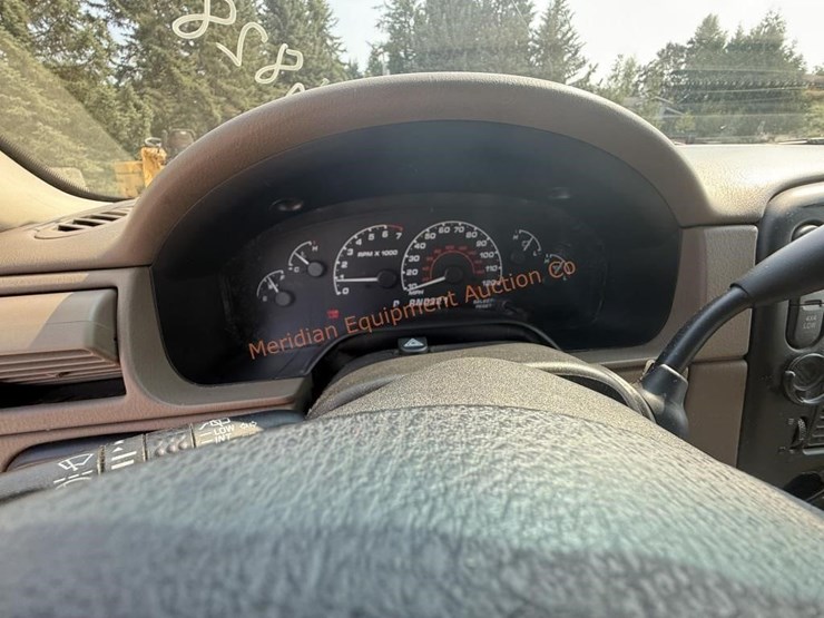 2002-ford-explorer-xlt-image-42