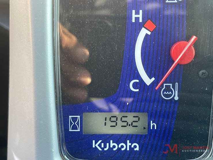 kubota-svl97-2-image-23