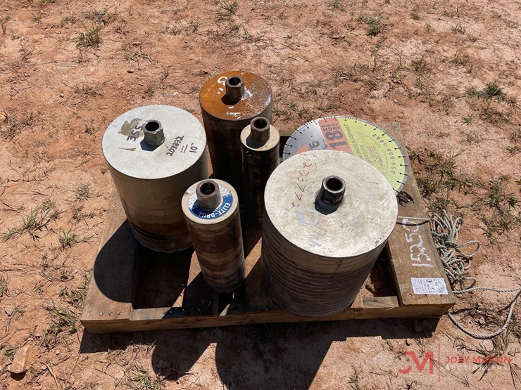 contents-of-pallet-various-sized-concrete-bore-bits,-18"-concrete-saw-blade-image-3