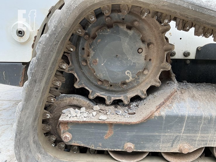 2021-bobcat-t770-image-10