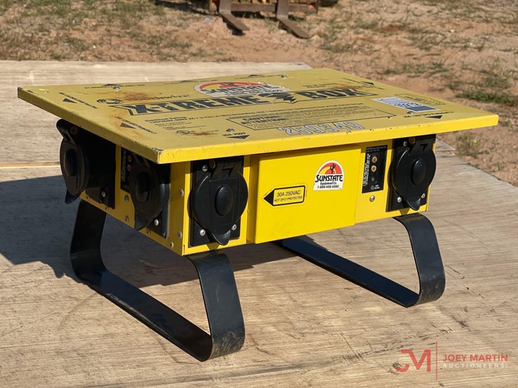 southwire-x-treme-power-distribution-box-image-1
