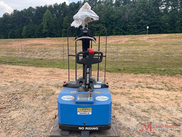 seegrid-590017-electric-pallet-jack-image-8