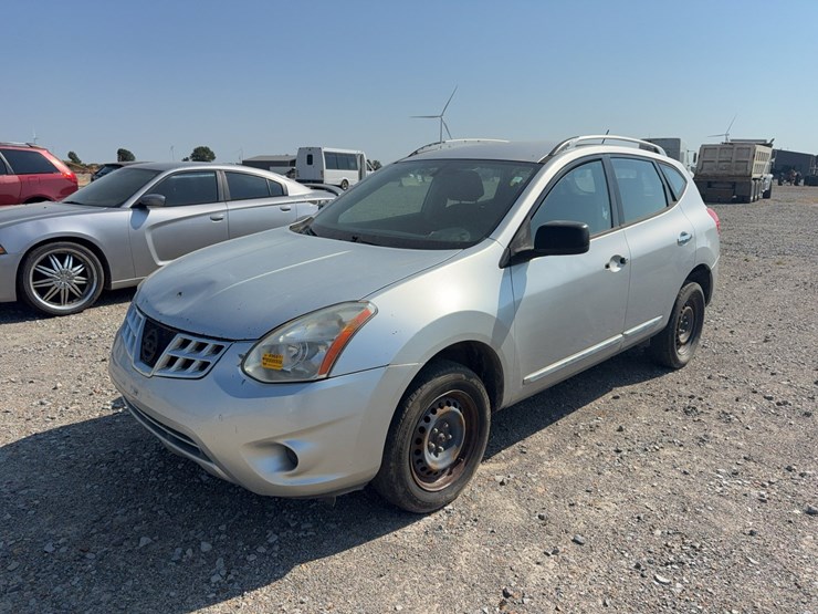 2014-nissan-rogue-image-1