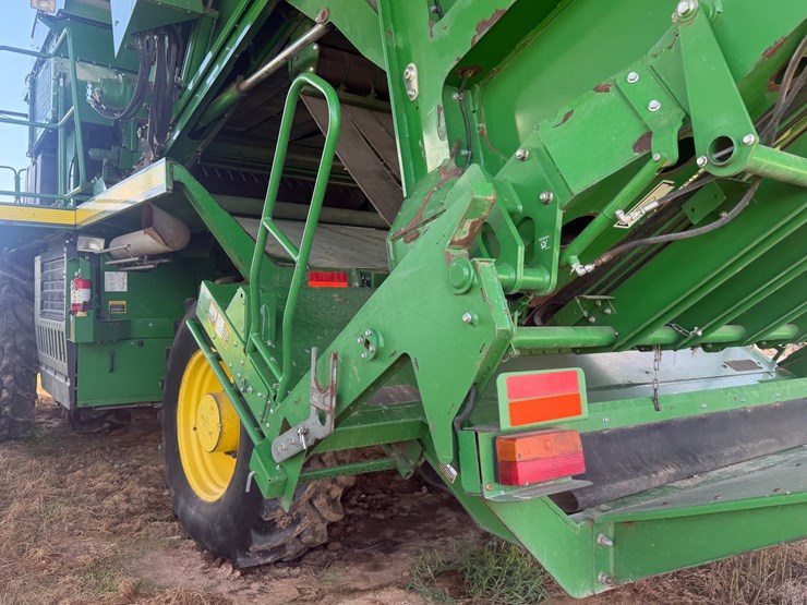 2015-john-deere-cp690-image-37