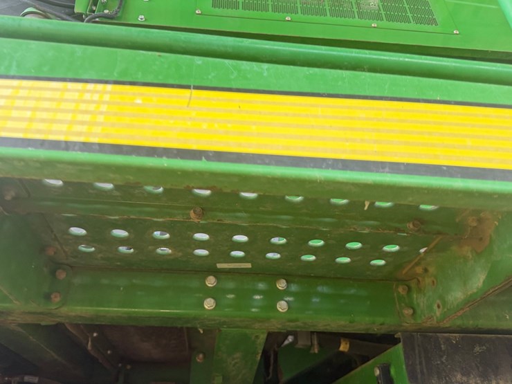 2015-john-deere-cp690-image-57
