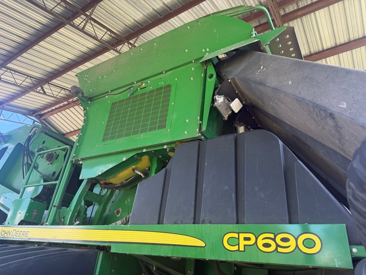 2015-john-deere-cp690-image-91