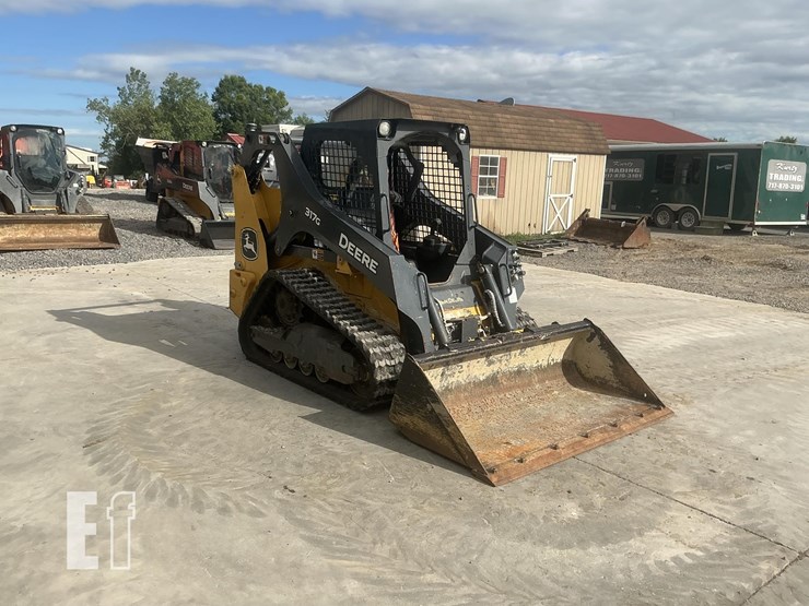 2023-deere-317g-image-6