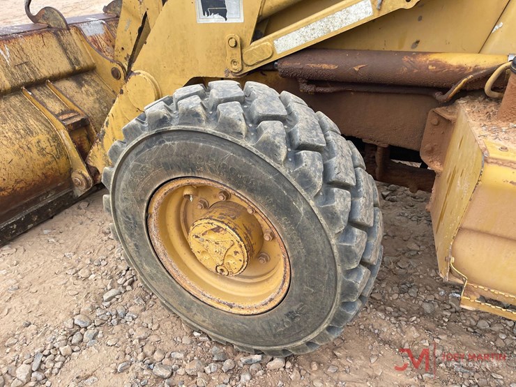 2003-caterpillar-420d-image-12