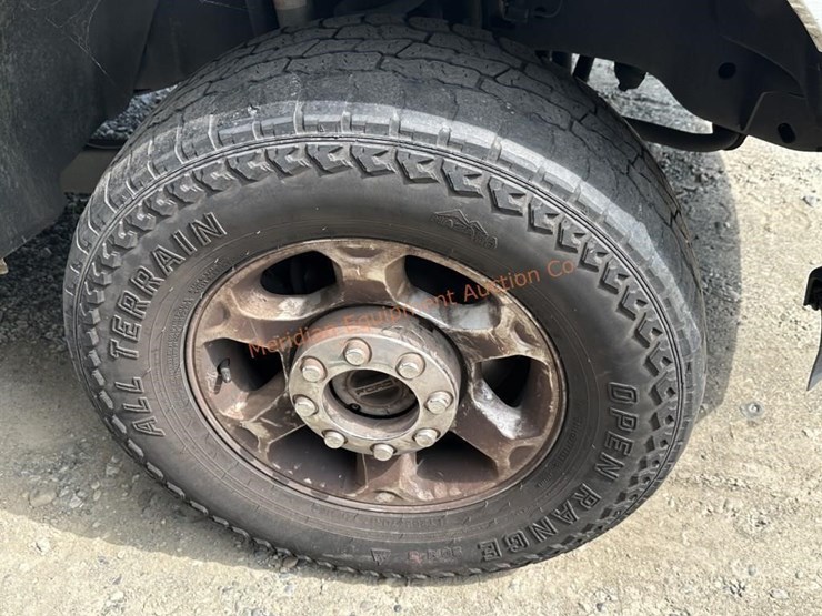 2016-ford-f350-xlt-image-10