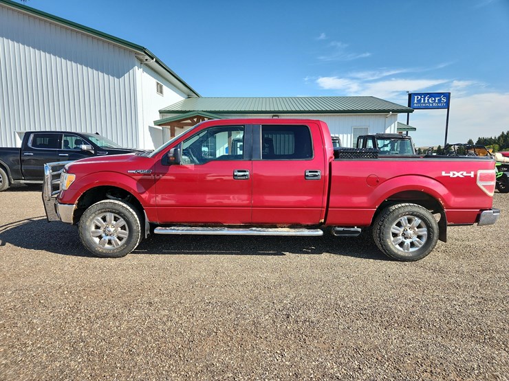 2010-ford-f150-xlt-image-2