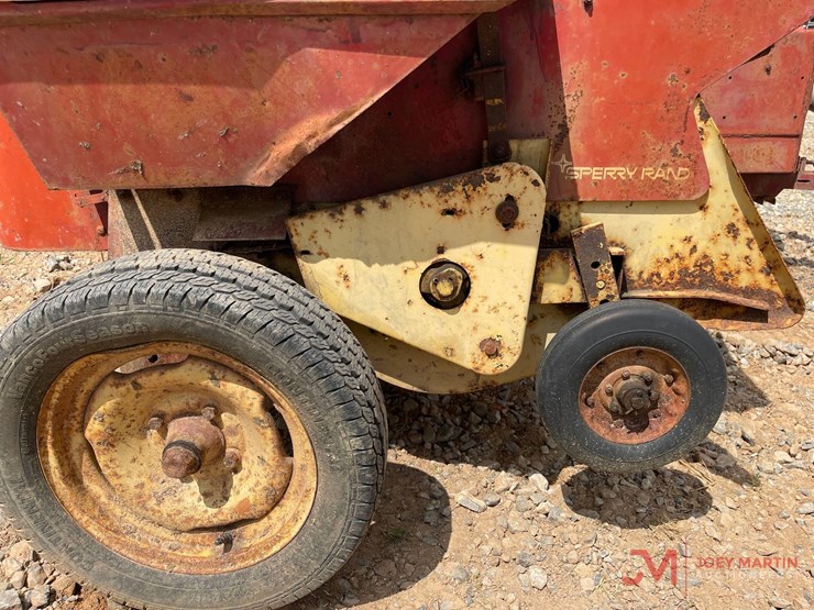 new-holland-273-image-16