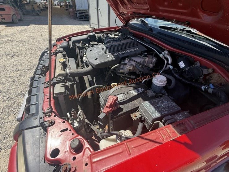 2001-mitsubishi-montero-sport-image-18