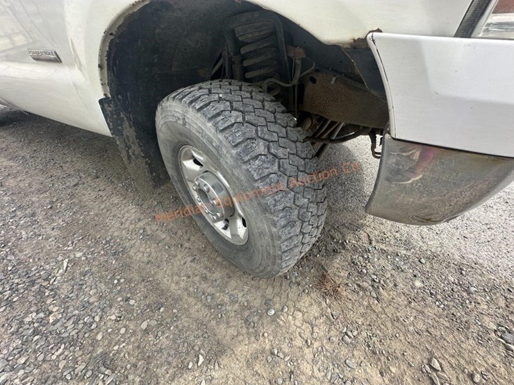 2005-ford-f350-image-15