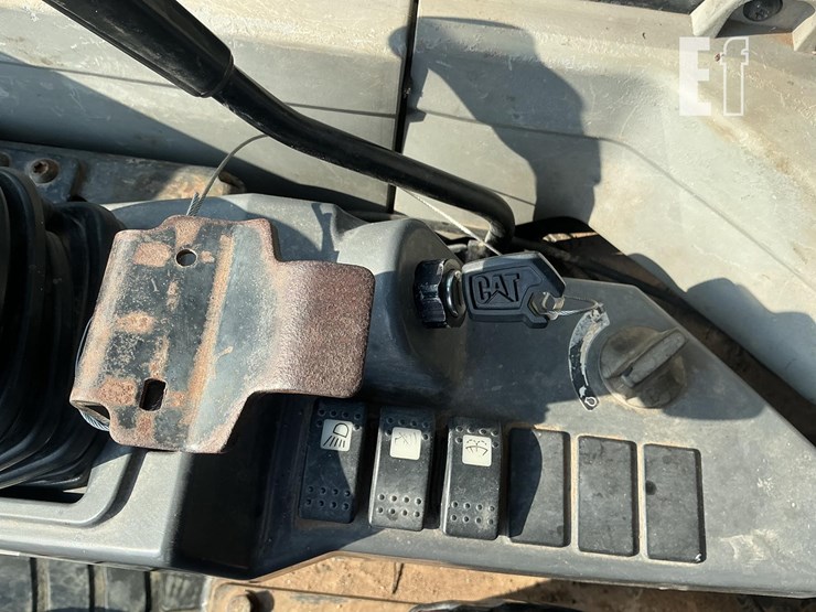 2013-caterpillar-303.5e-cr-image-15