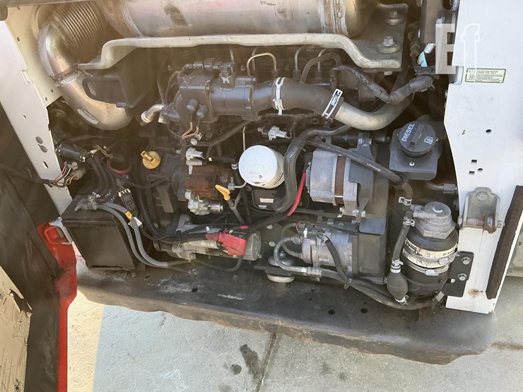 2020-bobcat-t770-image-19
