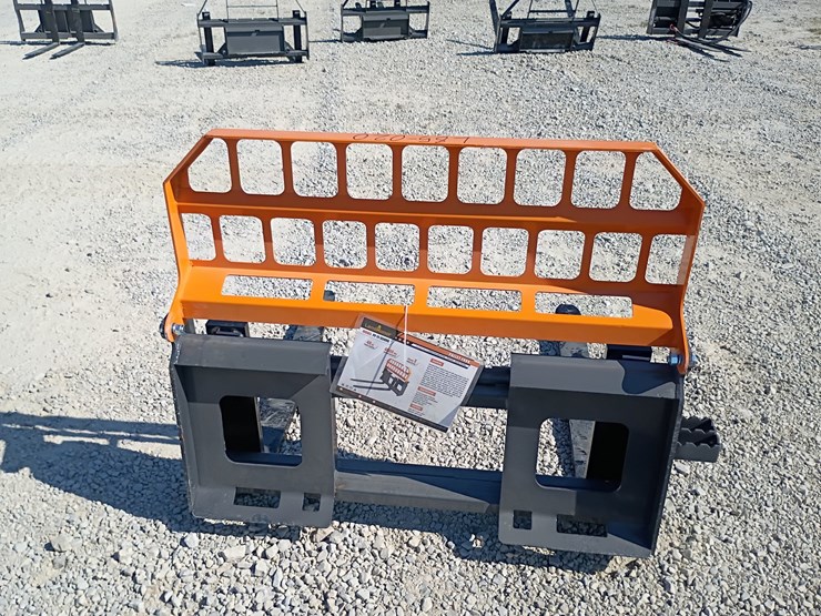 #l85-020-•-landhonor-pallet-fork-skid-steer-attachment-image-3