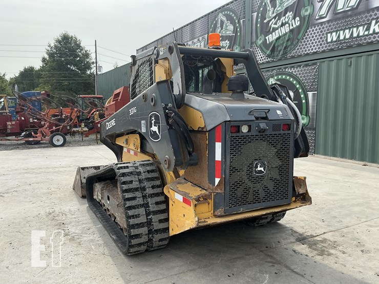 2020-deere-331g-image-2