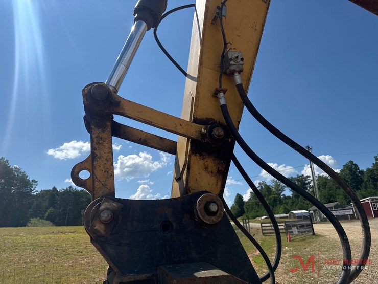 2013-caterpillar-320el-image-23