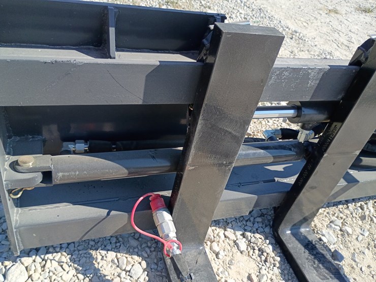 #l85-012-•-landhonor-hydraulic-pallet-fork-skid-steer-attachment-image-10