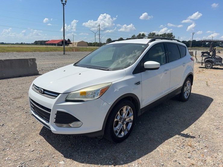 2014-ford-escape-image-1