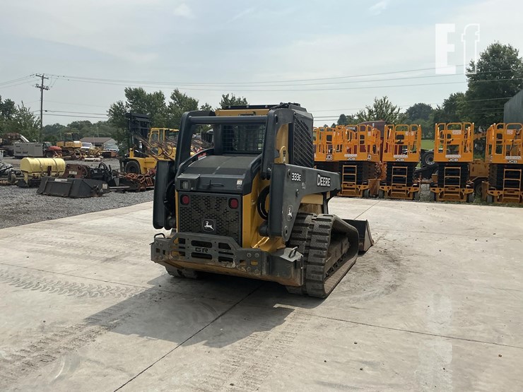 2016-deere-333e-image-4