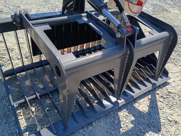 #l85-056-•-landhonor-rock-grapple-mini-skid-steer-attachment-image-9