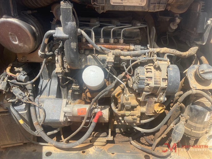 2015-bobcat-t650-image-11