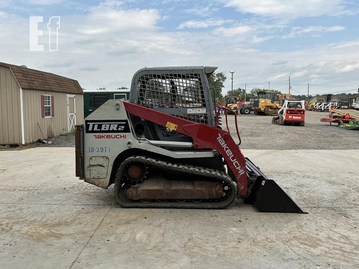 2021-takeuchi-tl8r2-image-5
